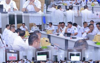 Evaluasi Tengah Tahun, Pemkab Bombana Soroti Capaian dan Kendala OPD